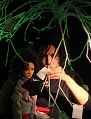 Uma Aventura no Espaço//Teatro do Ferro
