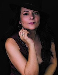 SANDRA CORREIA