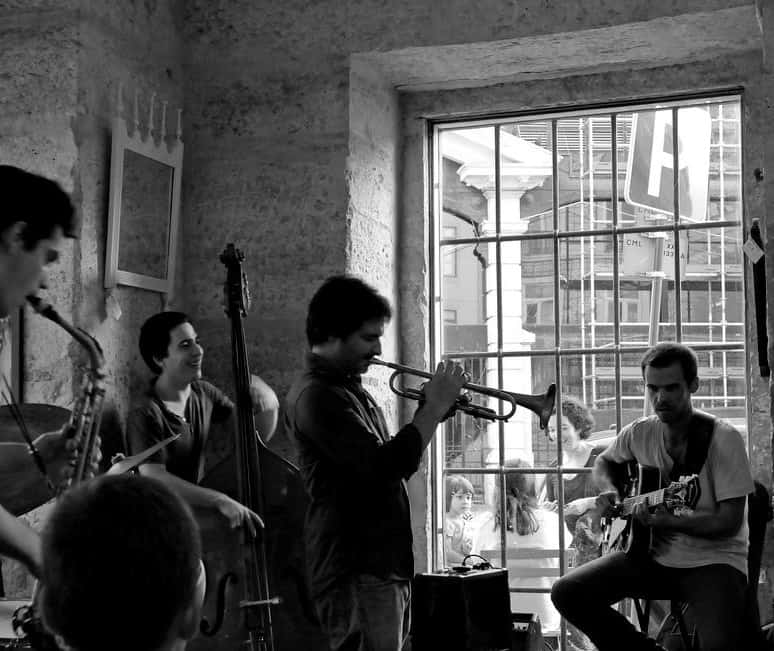 JAM SESSION NO CAFÉ TATI