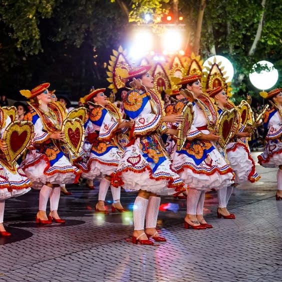 Alfama vence desfile das Marchas Populares de Lisboa