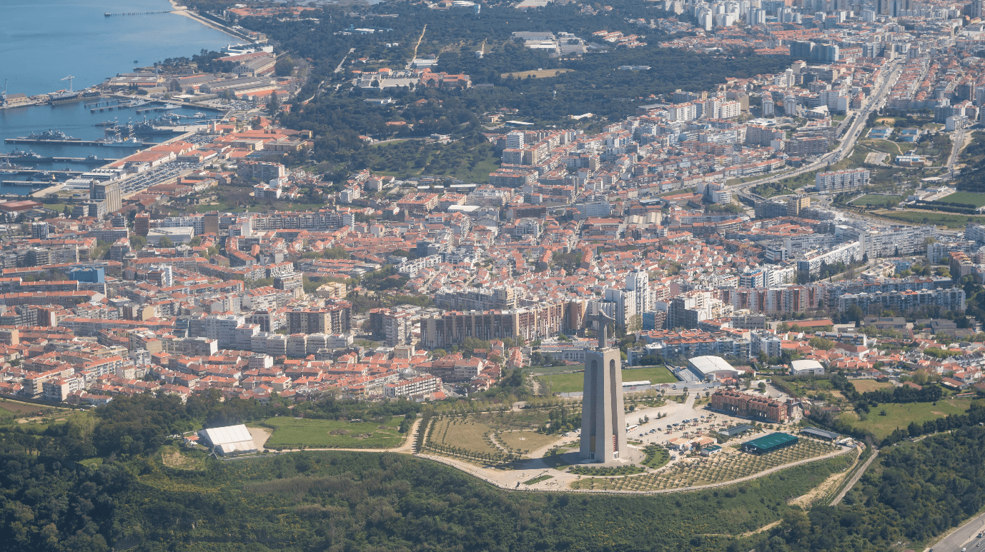 ALMADA DE PORTAS ABERTAS