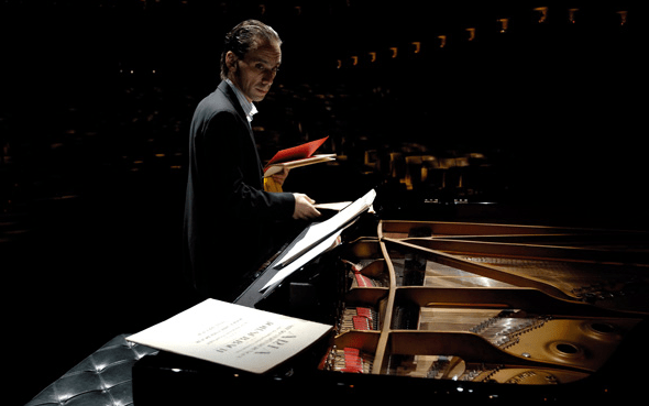 A VEZ DE PEDRO BURMESTER NO CICLO DE PIANO DE MATOSINHOS