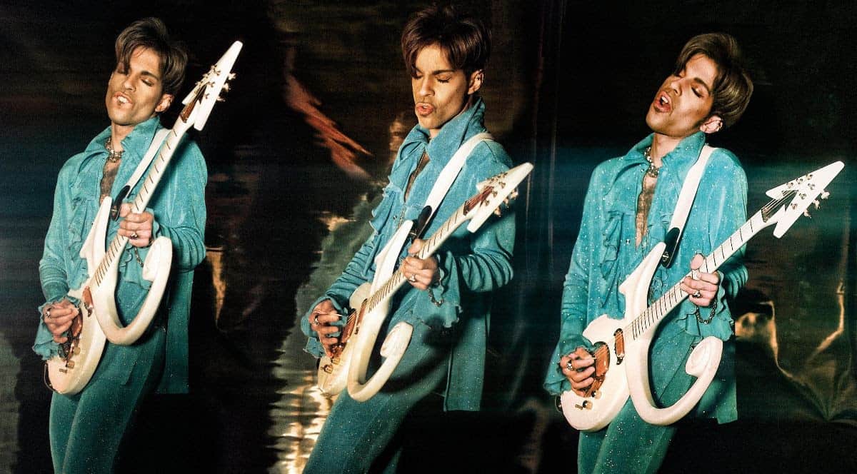 Prince sobe ao “palco” do ArrábidaShopping (Vila Nova de Gaia) em mais de 50 fotografias inéditas em Portugal na exposição PRINCE: As Never Seen Before by Steve Parke, de 12 de setembro a 2 de novembro.
