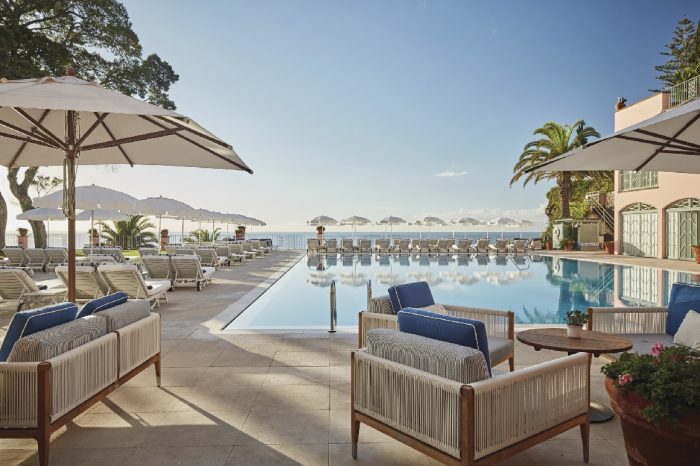 O Belmond Reid’s Palace, debruçado sobre o porto do Funchal e rodeado por jardins subtropicais, assinala a sua reabertura, a 30 de julho, com a apresentação de novas experiências ao ar livre que, inspiradas na natureza luxuriante da Madeira e no azul profundo do Atlântico, são garantia de umas férias de sonho.