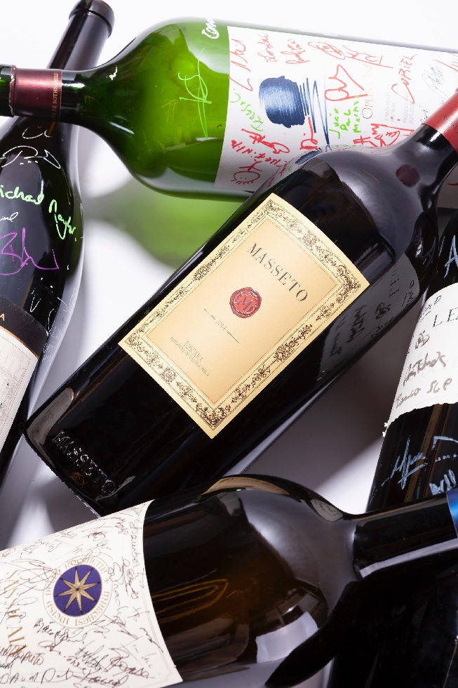 O JNcQUOI Avenida foi palco, durante os últimos três anos, de algumas das mais icónicas e exclusivas aberturas de garrafas de vinho, de grande formato, durante a “Big Bottle Day”.