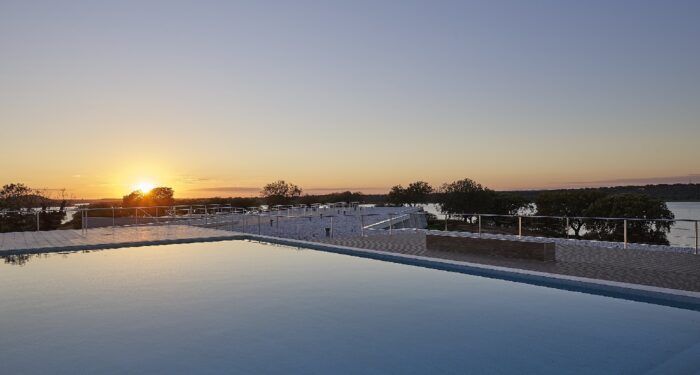 A Herdade dos Delgados – Nature Hotel & Spa Alqueva, em Mourão no Alentejo, oferece um programa de Páscoa com todos os ingredientes para umas miniférias despreocupadas.